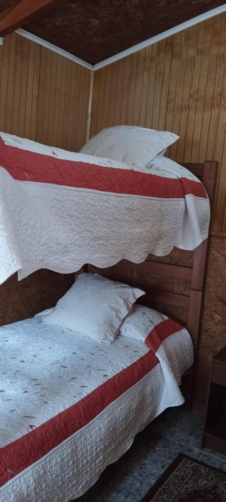 Hostal Y Cabanas Ventisquero Puerto Puyuguapi Quarto foto